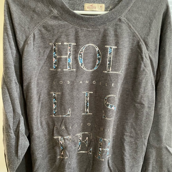Hollister gray sweatshirt size medium - Picture 2 of 6